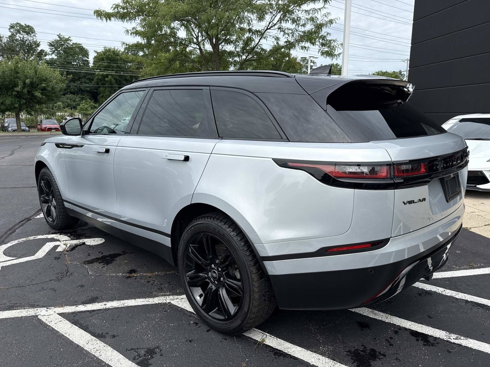 Used 2023 Land Rover Range Rover Velar S AWD/4WD image 8