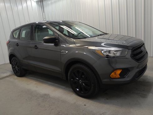 Used 2019 Ford Escape S image 11