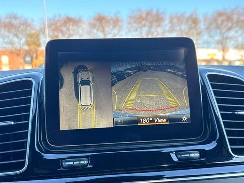 Used 2017 Mercedes-Benz GLS 550 4MATIC image 30