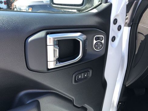New 2026 Jeep Gladiator Sport AWD/4WD image 12