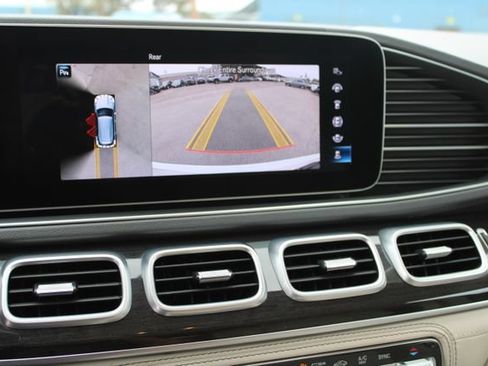Used 2020 Mercedes-Benz GLE 450 4MATIC image 33