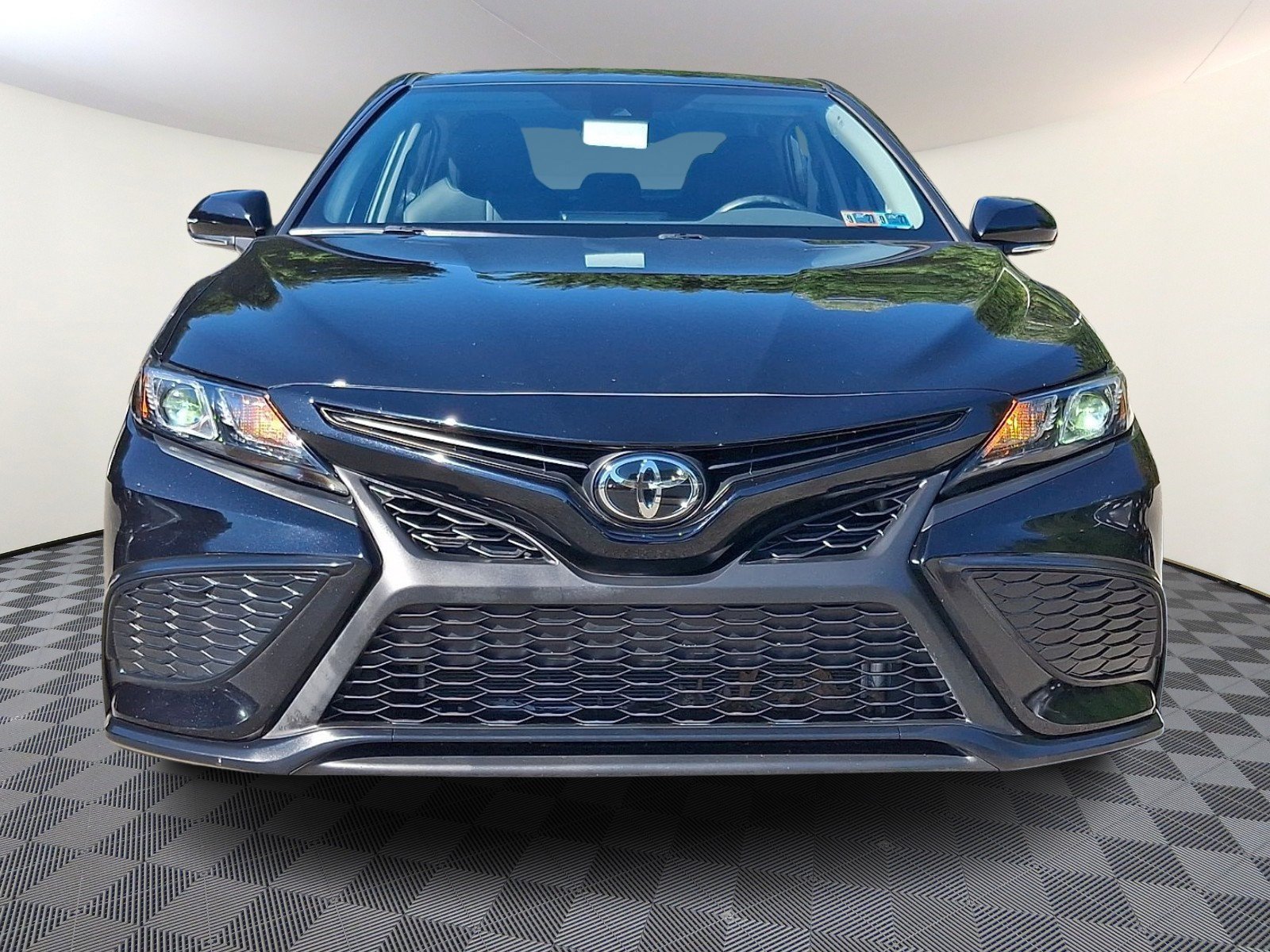 Certified 2024 Toyota Camry SE FWD image 2