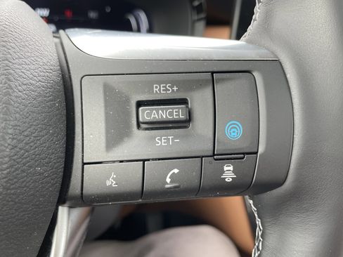 Used 2024 INFINITI QX60 Sensory w/ Vision Package image 22