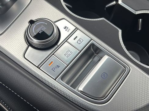 Used 2026 Genesis G70 2.5T Prestige image 33