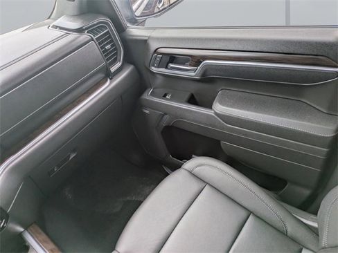 Used 2025 GMC Sierra 1500 SLT w/ SLT Premium Plus Package image 15