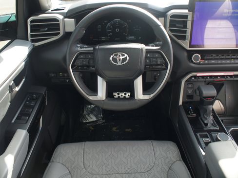 Used 2024 Toyota Tundra Limited image 6