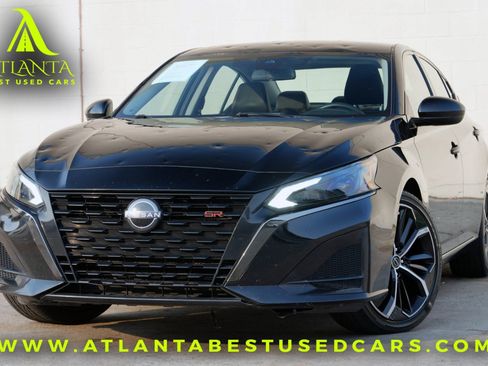 Used 2023 Nissan Altima 2.5 SR FWD image 1