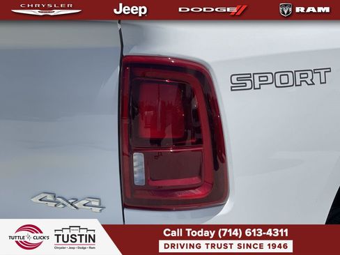 New 2026 RAM 2500 Big Horn AWD/4WD image 9
