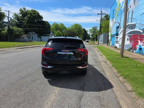 Used 2018 GMC Terrain Denali w/ Advanced Safety Package FWD image 6