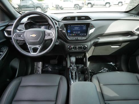 Used 2023 Chevrolet TrailBlazer ACTIV w/ Convenience Package image 10