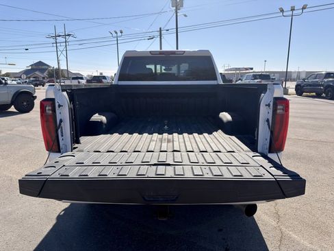 Used 2024 GMC Sierra 2500 Denali w/ Denali Reserve Package image 5