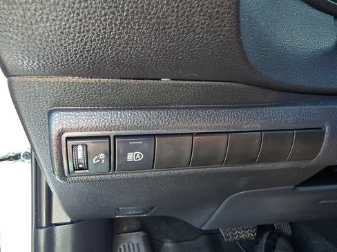 Certified 2025 Toyota Corolla LE FWD image 18