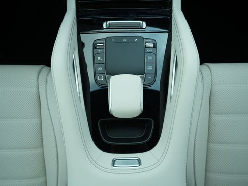 New 2026 Mercedes-Benz GLE 450 4MATIC image 29