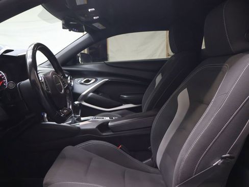 Used 2017 Chevrolet Camaro LT image 15