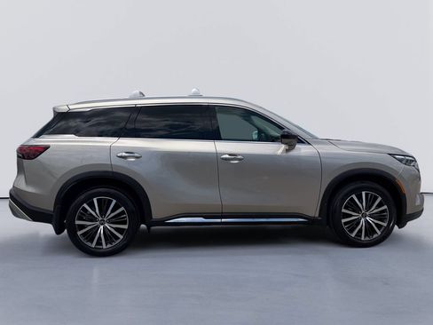 Used 2025 INFINITI QX60 Sensory w/ Vision Package AWD/4WD image 2