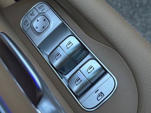 Used 2024 Mercedes-Benz GLS 580 4MATIC image 72