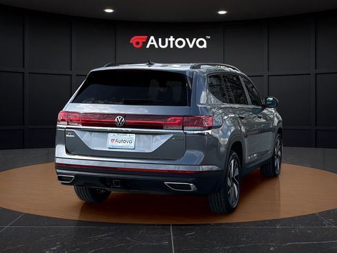 Used 2025 Volkswagen Atlas SE AWD/4WD image 5