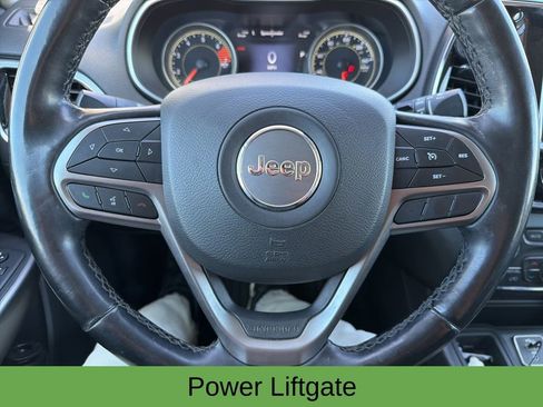 Used 2020 Jeep Cherokee Limited FWD image 10