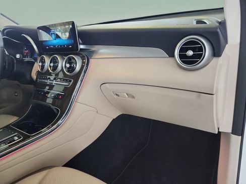 Used 2022 Mercedes-Benz GLC 300 image 20