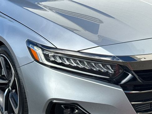 Certified 2022 Honda Accord Sport image 11