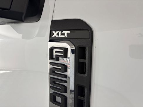 Used 2023 Ford F250 XLT w/ FX4 Off-Road Package image 31