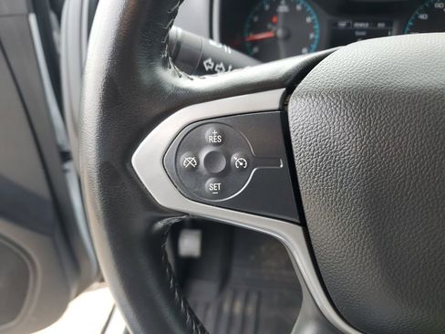 Used 2022 Chevrolet Colorado LT AWD/4WD image 18