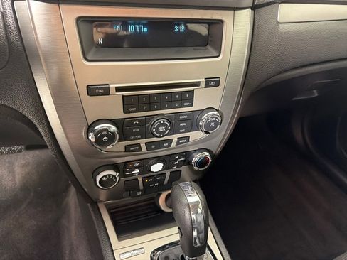 Used 2011 Ford Fusion SE w/ 202A Rapid Spec Order Code FWD image 17