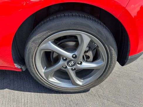 Used 2020 Hyundai Veloster 2.0 FWD image 6