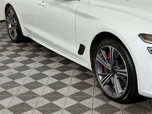 Used 2025 Genesis G70 2.5T w/ Sport Prestige Package image 12