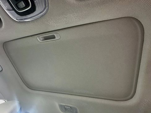 Used 2025 Hyundai Elantra Limited FWD image 26