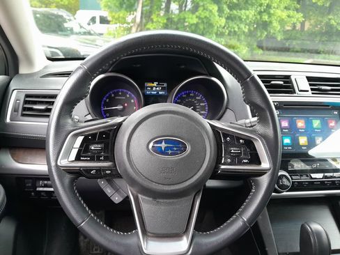 Used 2018 Subaru Outback 2.5i Limited AWD/4WD image 17