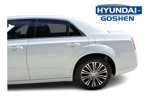 Used 2014 Chrysler 300 S AWD/4WD image 6
