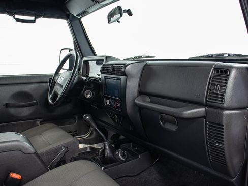 Used 2006 Jeep Wrangler Rubicon AWD/4WD image 19