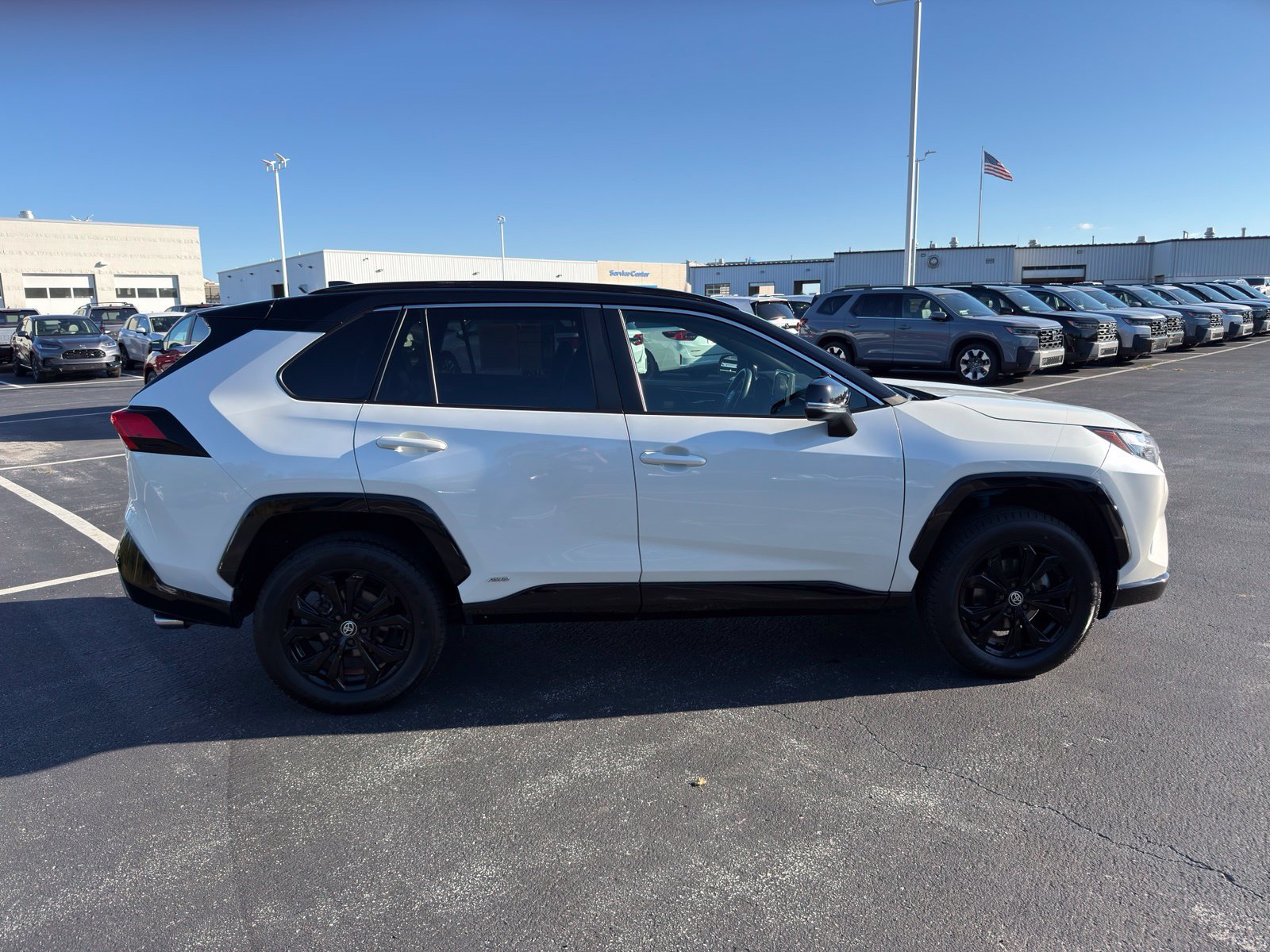 Used 2022 Toyota RAV4 XSE w/ XSE Grade Weather Package AWD/4WD image 7