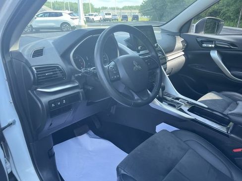 Used 2022 Mitsubishi Eclipse Cross SE FWD image 10