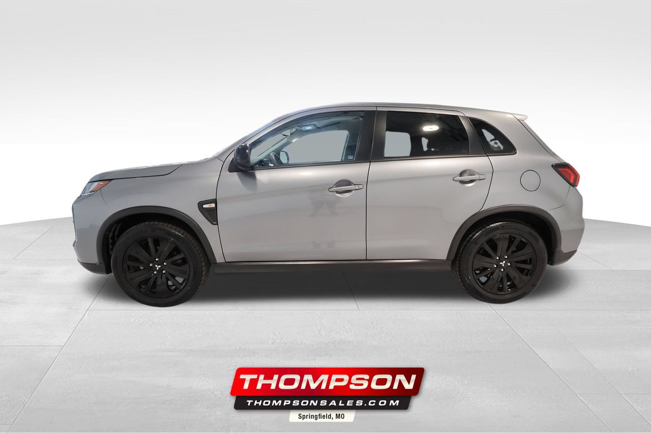 Used 2025 Mitsubishi Outlander Sport LE AWD/4WD image 1