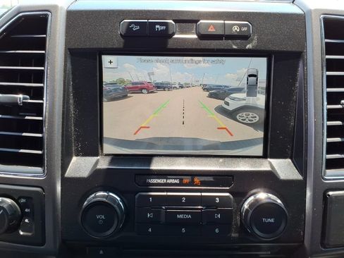 Used 2017 Ford F150 XLT w/ Equipment Group 302A Luxury AWD/4WD image 11