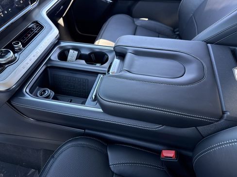 New 2025 Ford Expedition Platinum w/ Driver's Package image 14