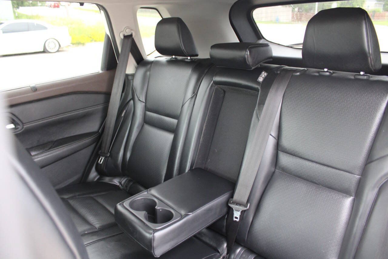 Used 2023 Nissan Rogue SV w/ SV Premium Package AWD/4WD image 17
