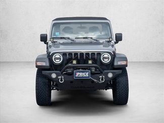Used 2020 Jeep Gladiator Sport w/ Quick Order Package 24S AWD/4WD video 2