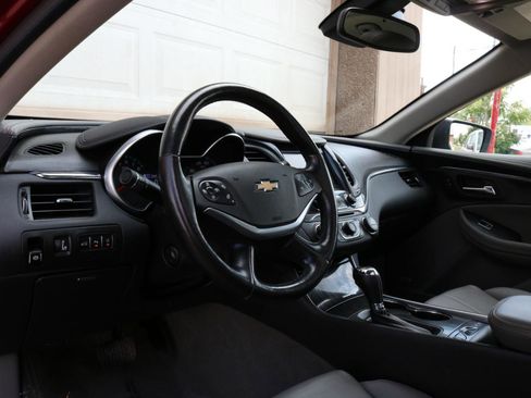 Used 2017 Chevrolet Impala Premier w/ Enhanced Convenience Package FWD image 25