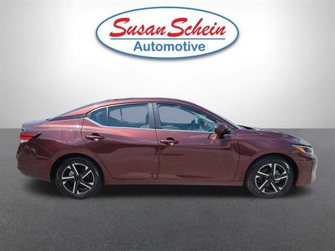 Used 2024 Nissan Sentra SV FWD image 22