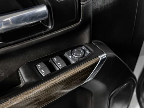 Used 2022 Chevrolet Silverado 2500 LT AWD/4WD image 34