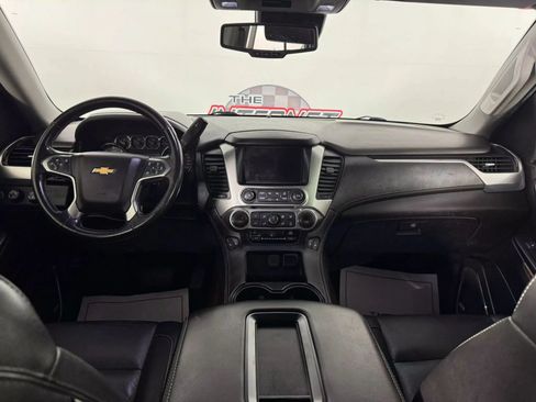 Used 2019 Chevrolet Suburban LT AWD/4WD image 11