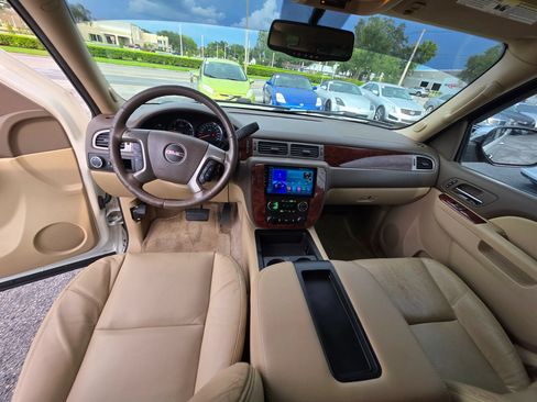 Used 2012 GMC Yukon XL SLT w/ Regional Value Package RWD image 15