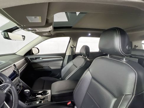 Used 2023 Volkswagen Atlas SE image 21