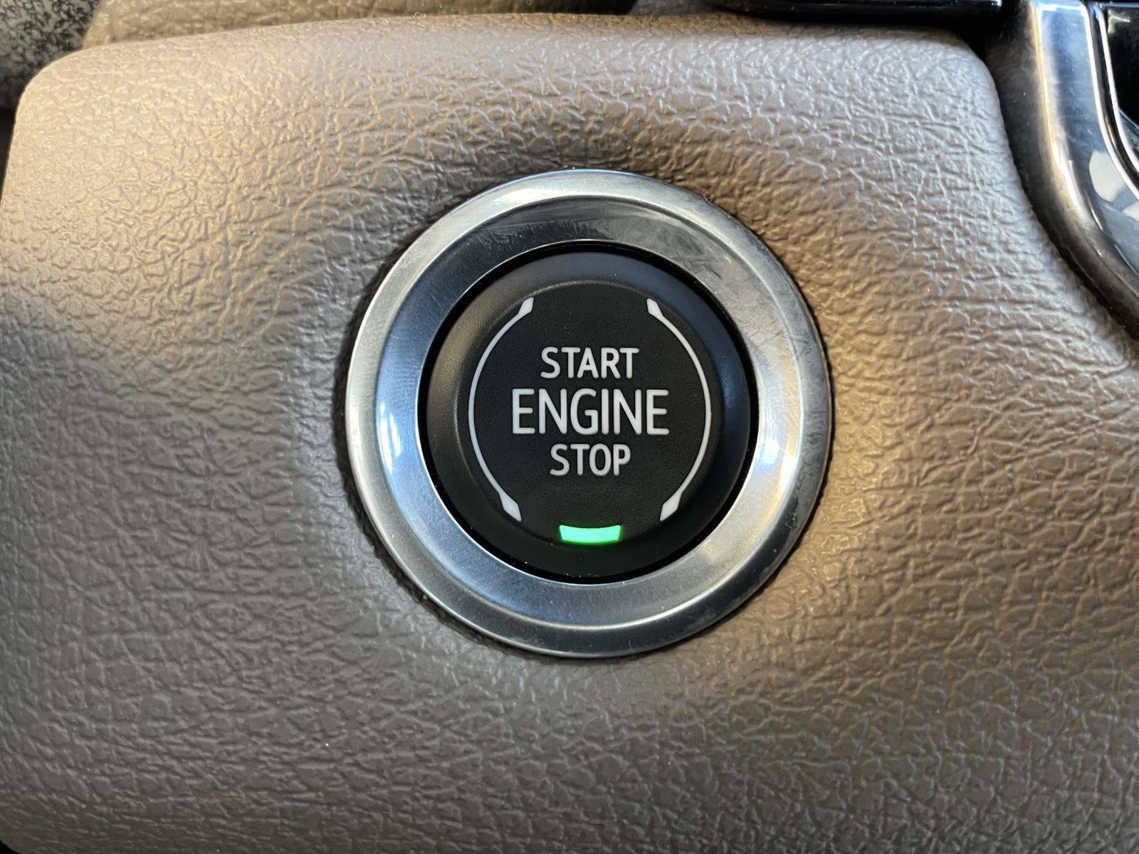 Used 2023 GMC Canyon Denali AWD/4WD image 30