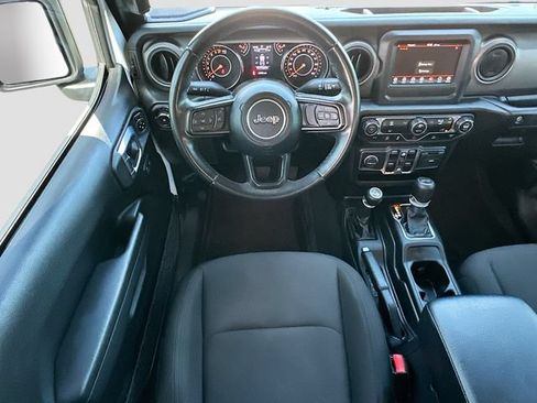 Used 2022 Jeep Wrangler Unlimited Sport AWD/4WD image 21