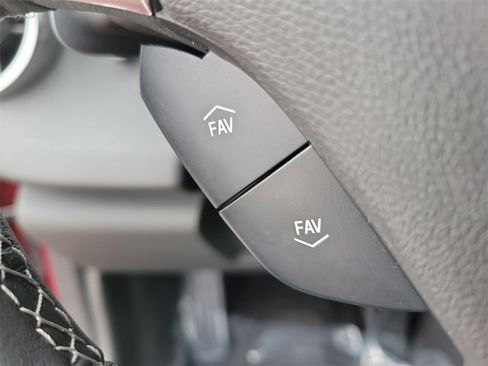 Used 2023 Chevrolet Camaro LT w/ Technology Package image 18