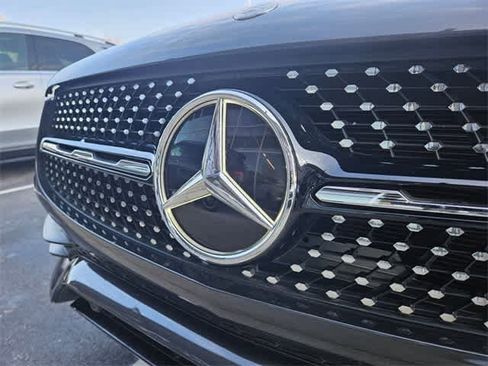 Used 2022 Mercedes-Benz GLC 300 image 10